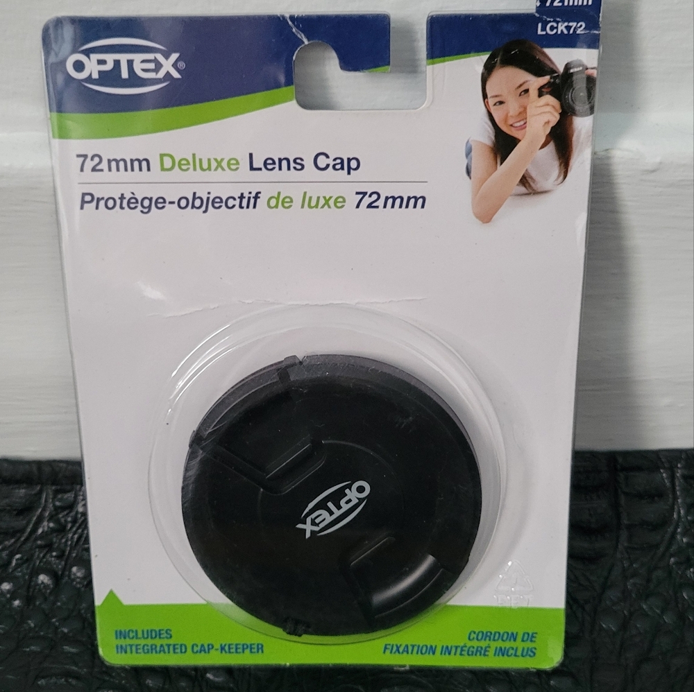 New Optex Deluxe Snap-On Lens Cap with Cap-Keeper